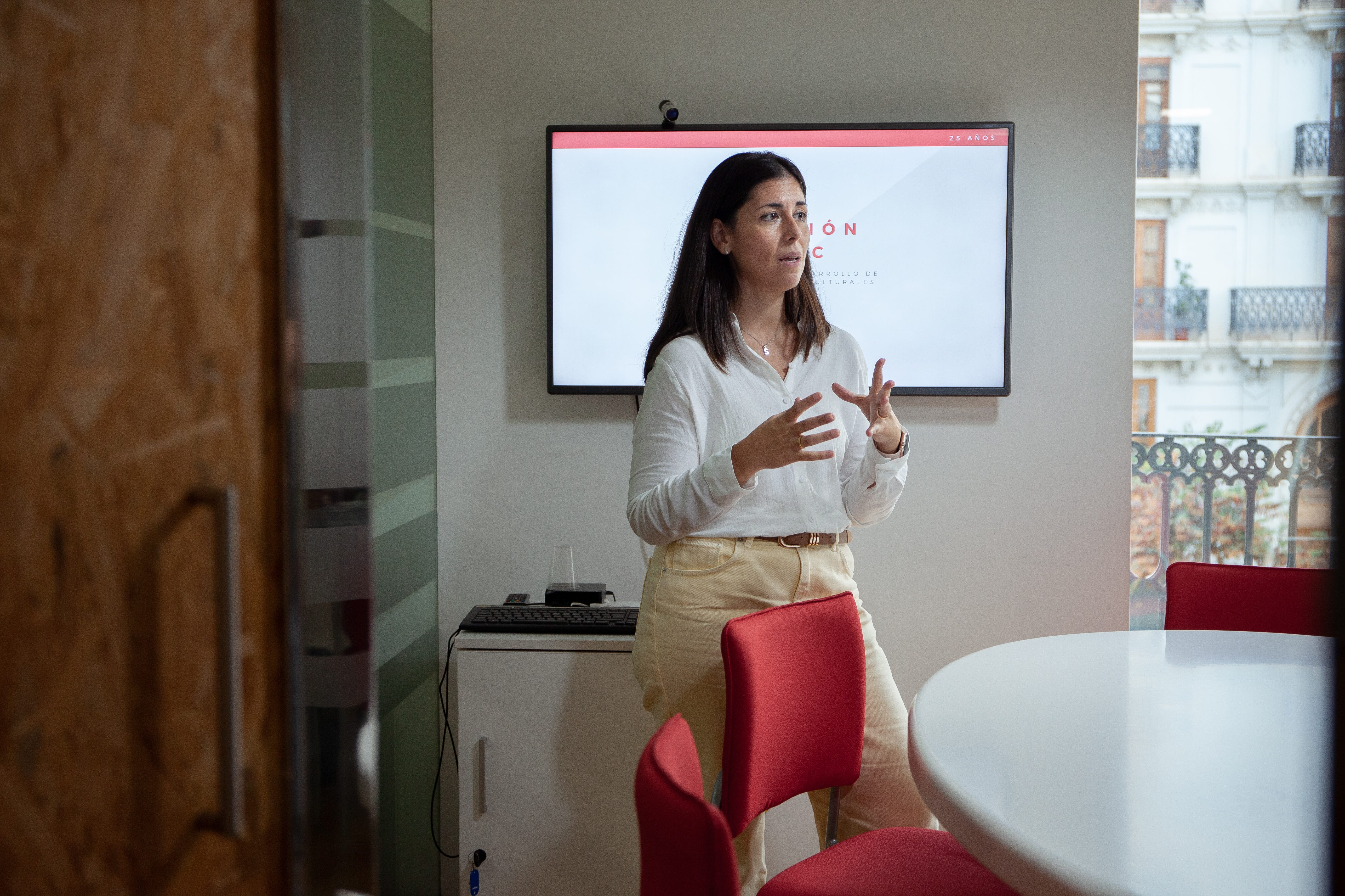 Deliver Powerful Presentations
